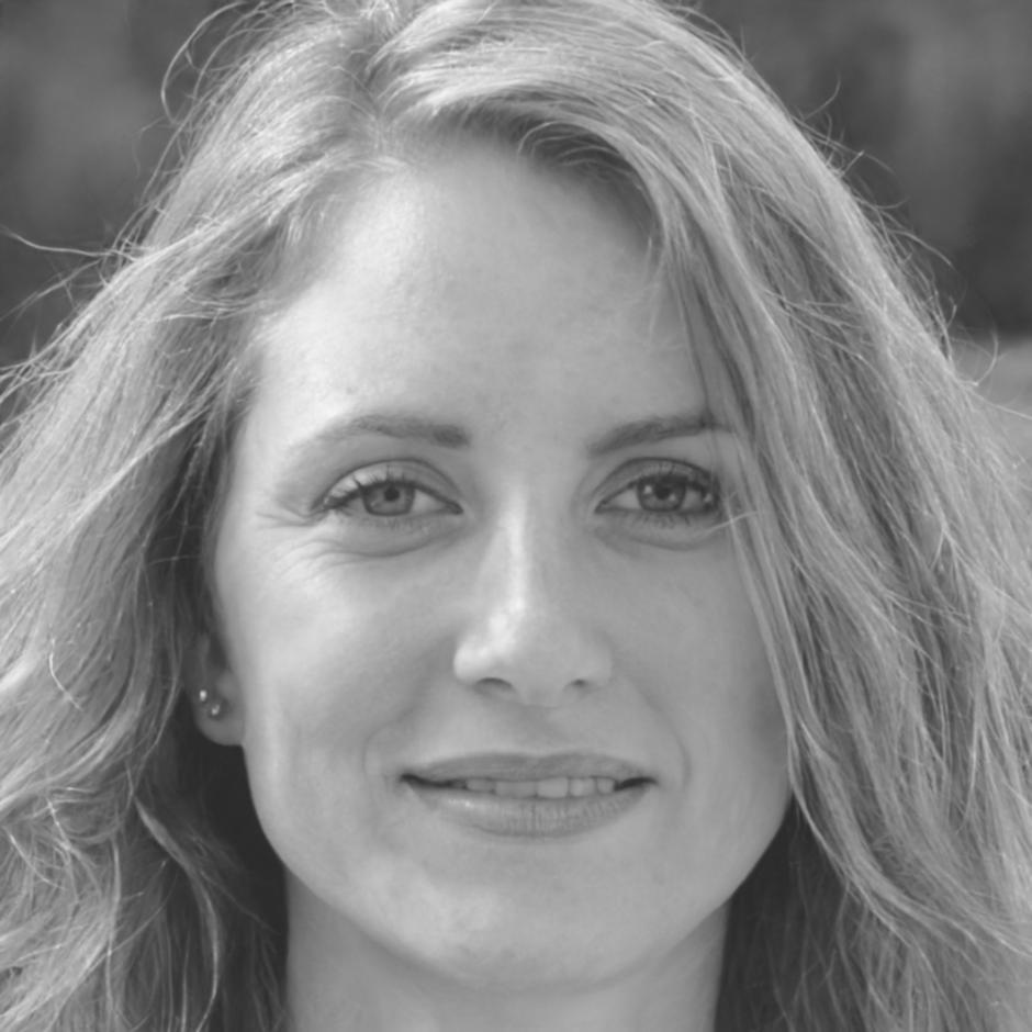 Raven Blackwood, Data Strategy Director